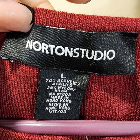 NORTONSTUDIO Burgundy Stripes Sleevesless Acrylic Top size L - Picture 3 of 11